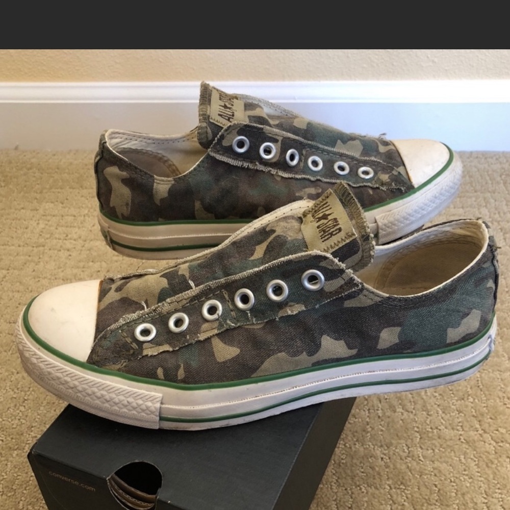 Camo Converse Slip On Size 7.5